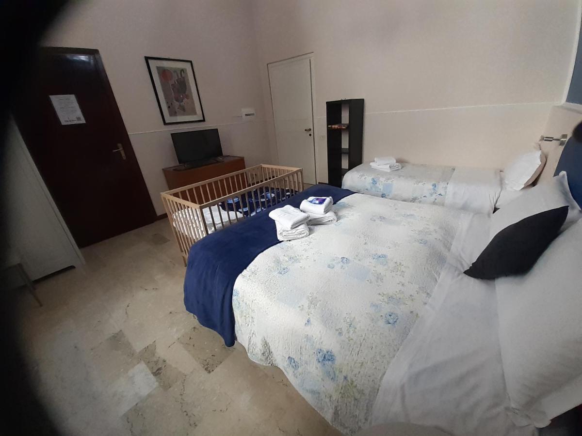 Megaride Guest House Como Exterior photo